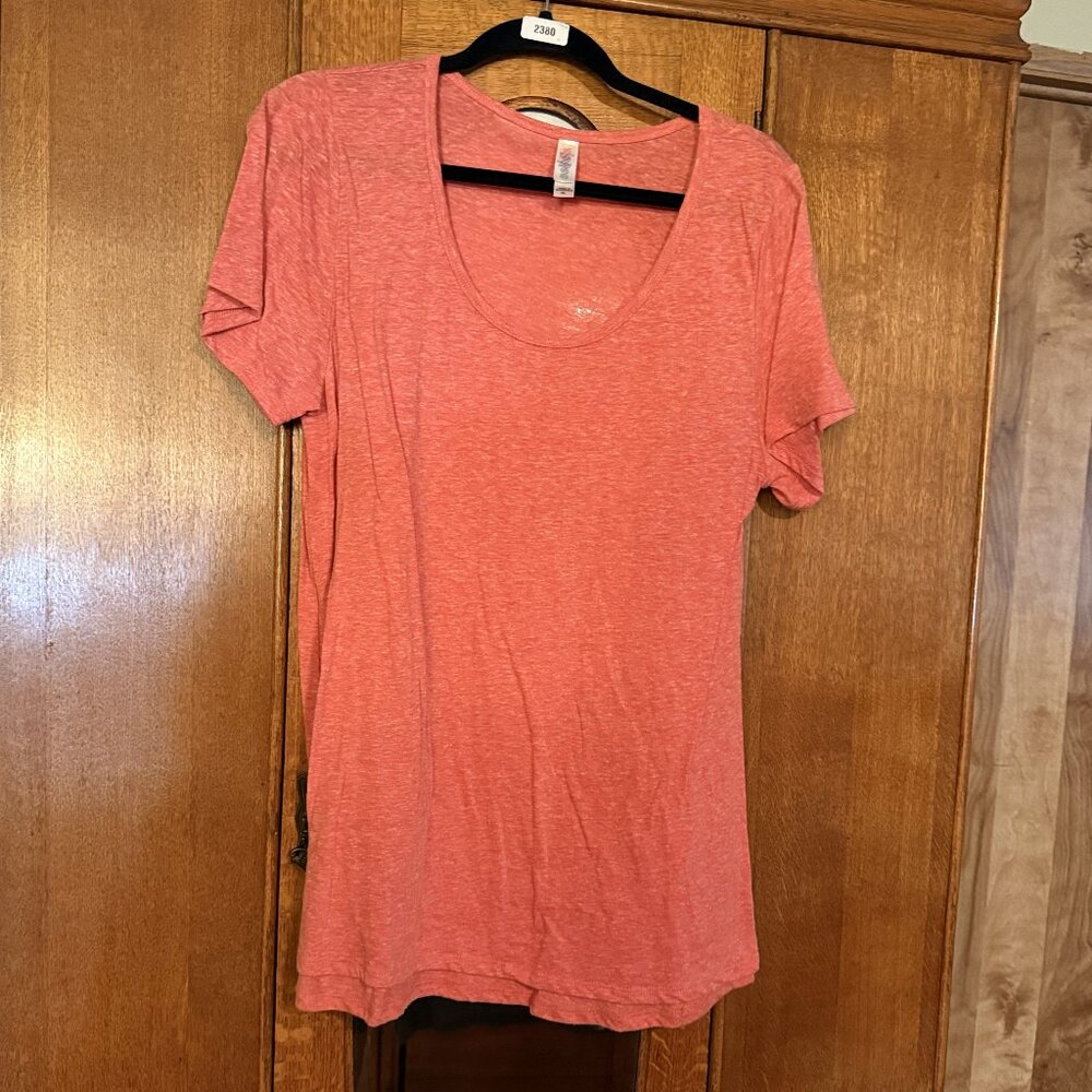 LuLaRoe Classic T,  size XL, Heathered Peachy color